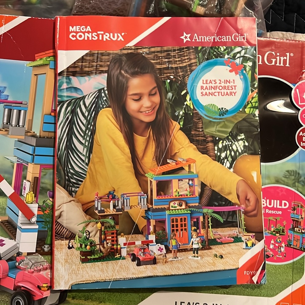 American Girl Mega Construct Lea’s Rainforest 2-in-1 - Picture 3 of 4